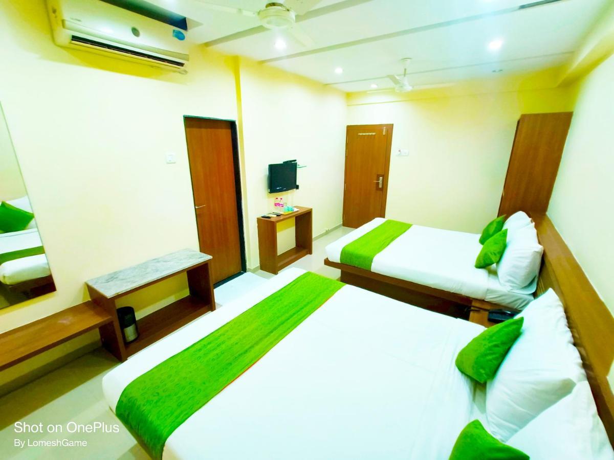 Sai Srushti By Neem Square Hotel Shirdi Exterior foto
