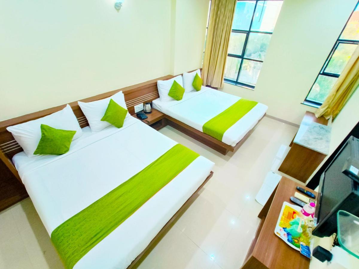 Sai Srushti By Neem Square Hotel Shirdi Exterior foto