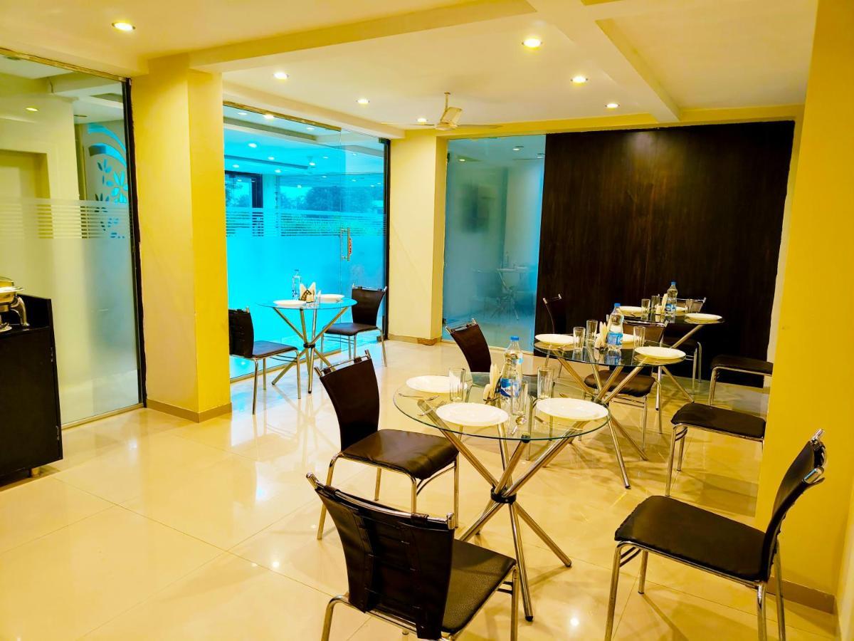 Sai Srushti By Neem Square Hotel Shirdi Exterior foto